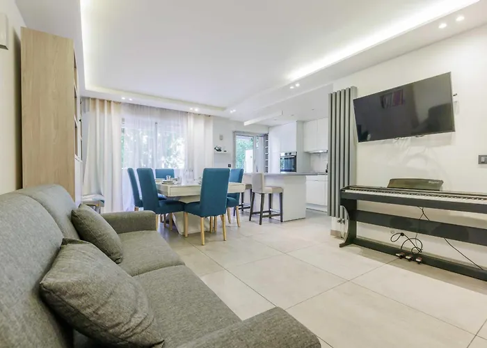 Authentic Apartment - 3Br-8P - La Villette